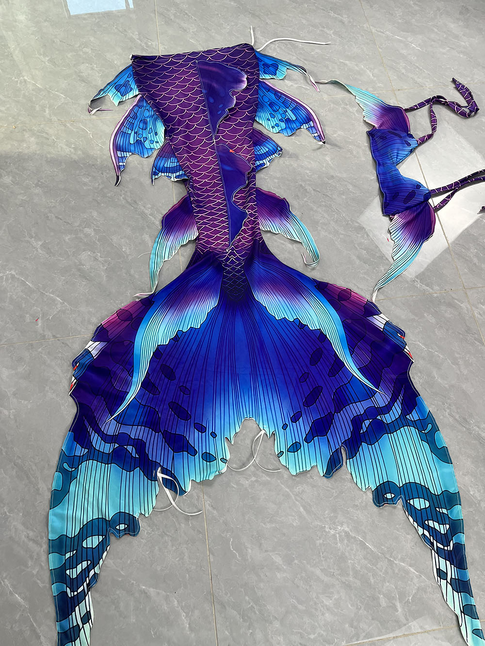 Colorful Dreamy Mermaid Tail A – Aquarium & Marine Museum Bewertung und Preis